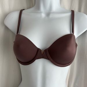 Victoria Secret 373089 D7H bra size 32 C. Mauve
